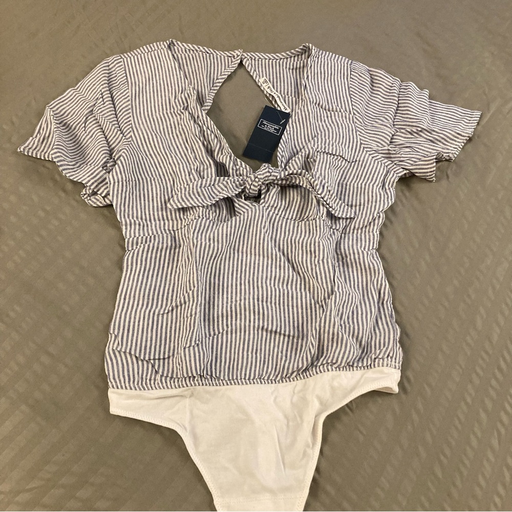NWT A&F marinière bodysuit XS